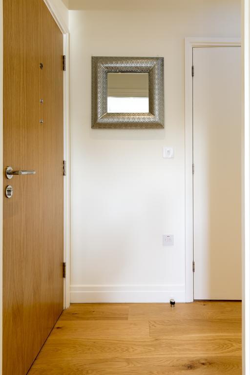 Penthouse 5 Mins Walk To City Centre & Colleges With Balcony & Sleeps 6 Cambridge  Exterior photo